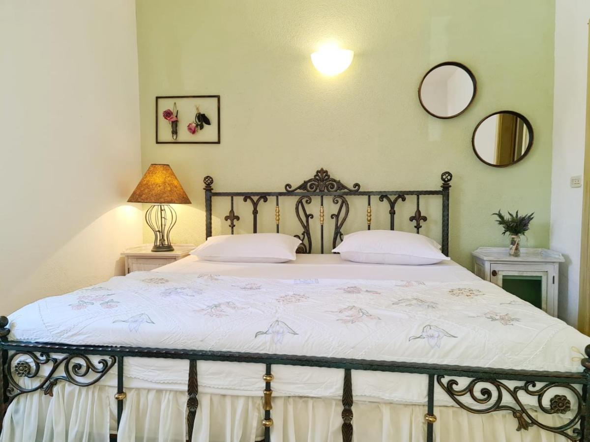 Anita Apartments Trogir Bagian luar foto