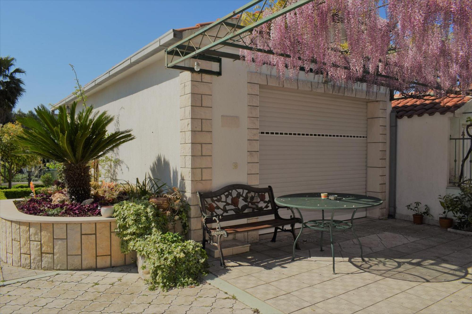 Anita Apartments Trogir Bagian luar foto