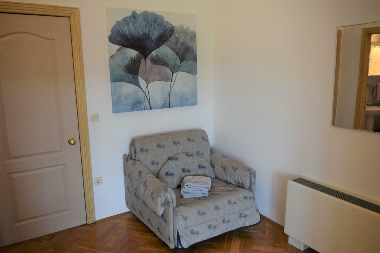 Anita Apartments Trogir Bagian luar foto