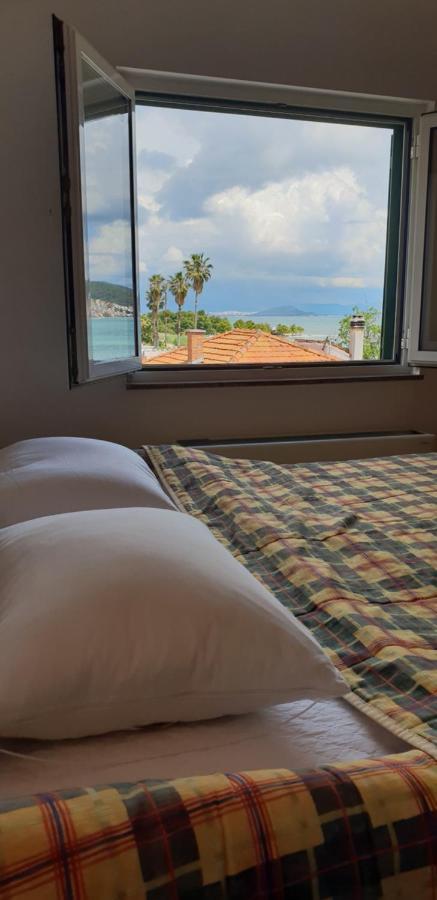 Anita Apartments Trogir Bagian luar foto